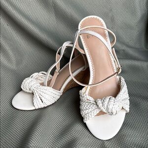 Crown & Ivy White Woven Sandals